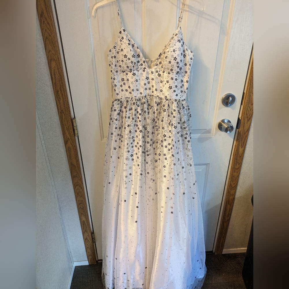 White glitter flower tulle triangle top prom dress